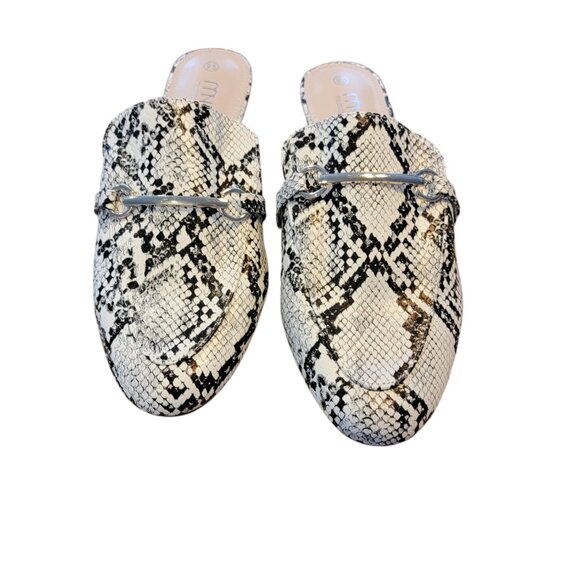 Musshoe Pointed Toe Suede Mules (Ella Quinn) - Picture 4 of 15